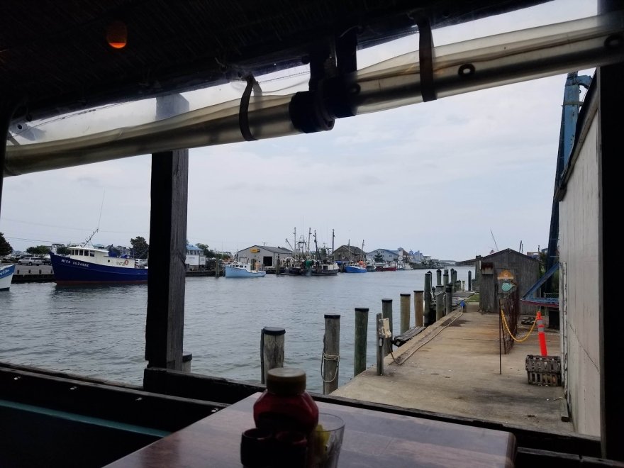 Harborside Bar & Grill