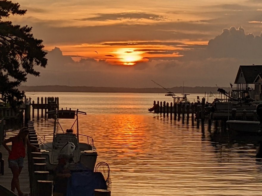 BLU Crabhouse & Raw Bar BLU Crabhouse & Raw Bar