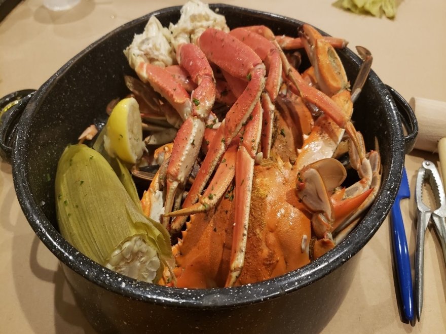 BLU Crabhouse & Raw Bar BLU Crabhouse & Raw Bar