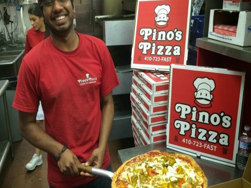 Pino's Pizza