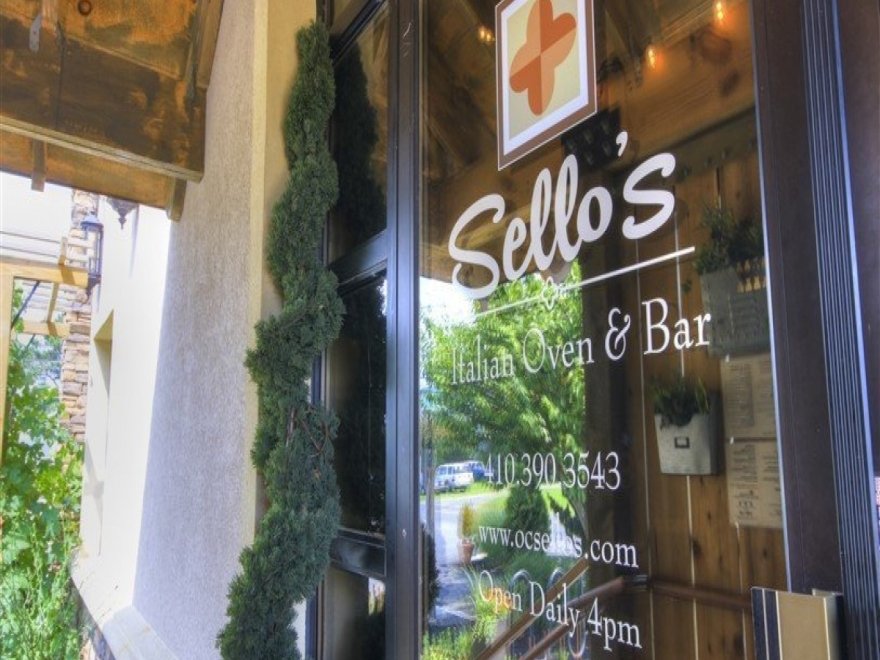 Sello's Italian Oven & Bar