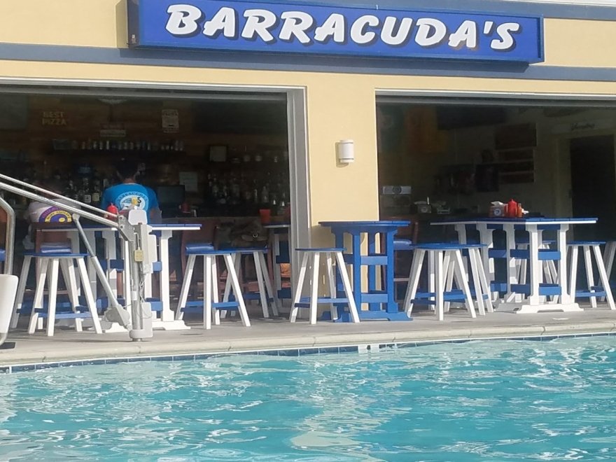 Barracuda's Bar & Grill