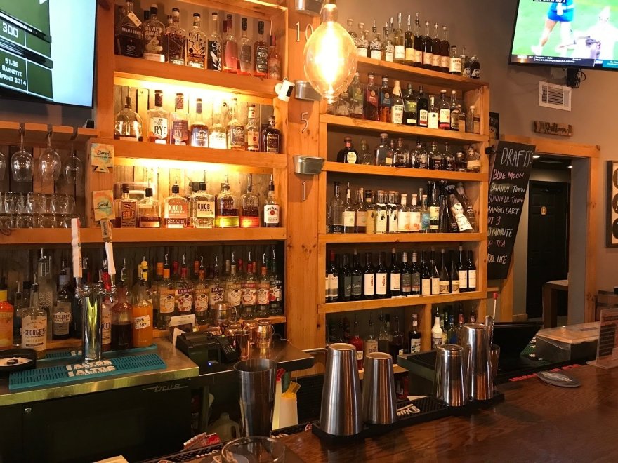 Oaked 110 Whiskey & Wine Bar Oaked 110 Whiskey & Wine Bar