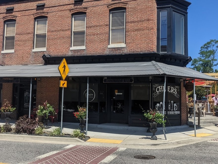 Oaked 110 Whiskey & Wine Bar Oaked 110 Whiskey & Wine Bar