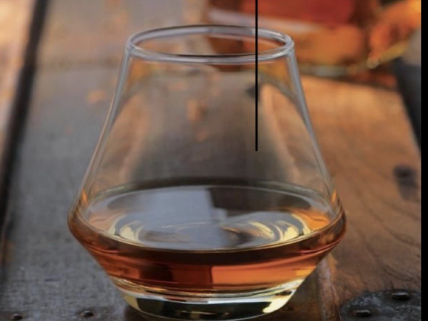 Oaked 110 Whiskey & Wine Bar Oaked 110 Whiskey & Wine Bar