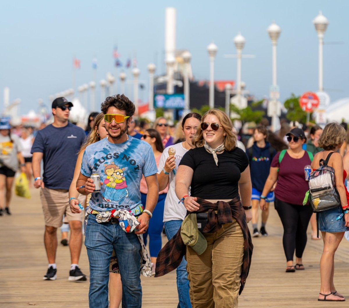 Oceans Calling Boardwalk crowd at Oceans Calling